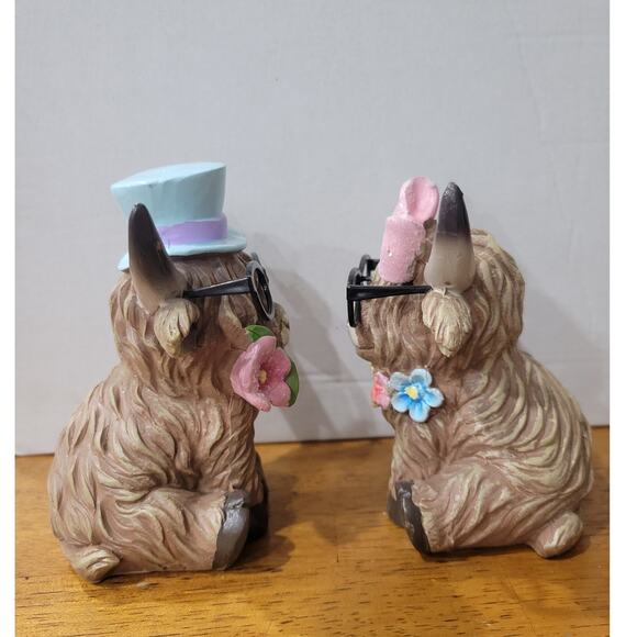 2025 Hobby Lobby Easter Spring Highland Cows Set of 2 Resin Figurines NEW‎ - Picture 4 of 7
